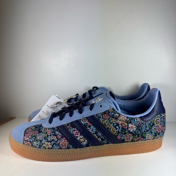 Adidas Gazelle J x Lady Liberty Floral Print Size 6.5Y Kid’s Sneakers